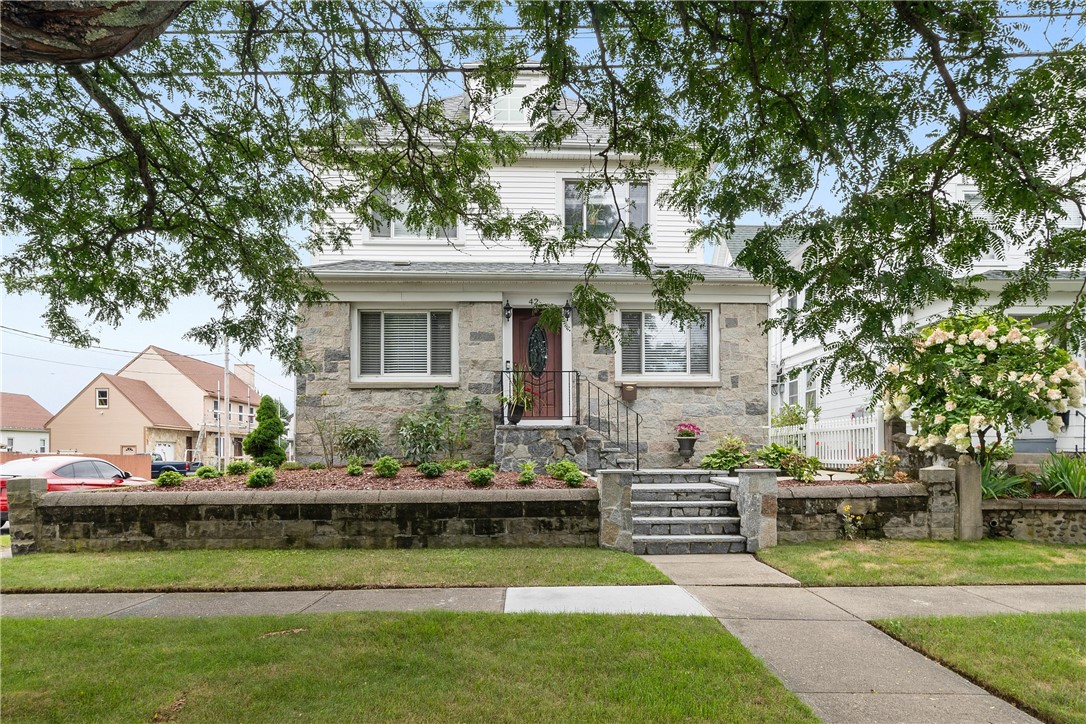 Brightridge Ave, East Providence, RI 02914