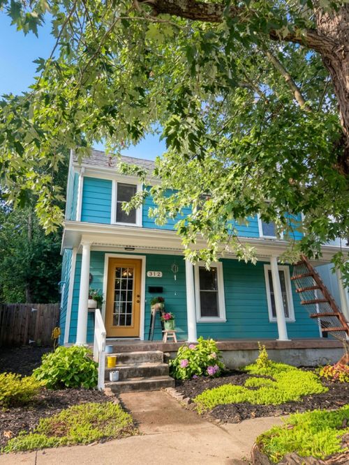 312 E 4th St, Frankfort, KY, 40601-2922 | Card Image