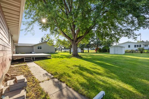 160 Walnut St, Kindred, ND, 58051-4301 | Card Image