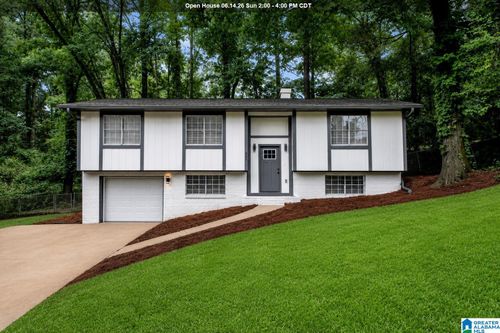 825 Seven Springs Dr, BIRMINGHAM, AL, 35215-5129 | Card Image