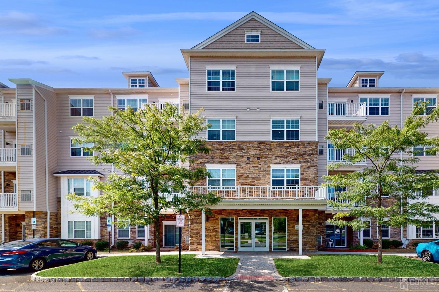 Luca Dr, Piscataway, NJ 08854
