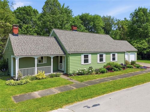 614 Whitney Rd, Conneaut, OH, 44030-1155 | Card Image