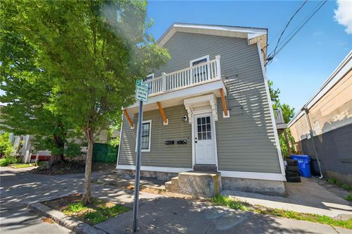 848 Dexter St, Central Falls, RI, 02863-1747 | Card Image