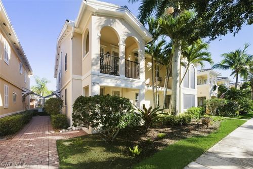 8124 Josefa Way, NAPLES, FL, 34114-2615 | Card Image