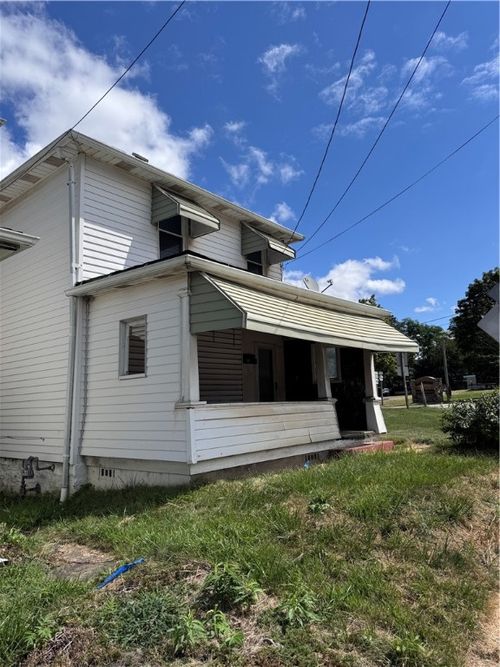 137 Sherman Ave, Vandergrift, PA, 15690-1125 | Card Image