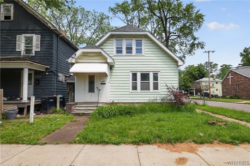 1890 Linwood Ave, Niagara Falls, NY, 14305-3042 | Card Image