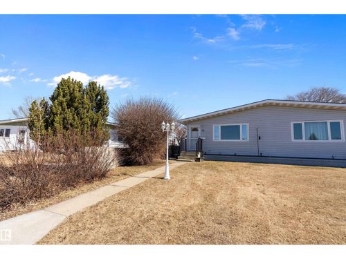 28 Camelot Ave, Leduc, AB, T9E4M3 | Card Image