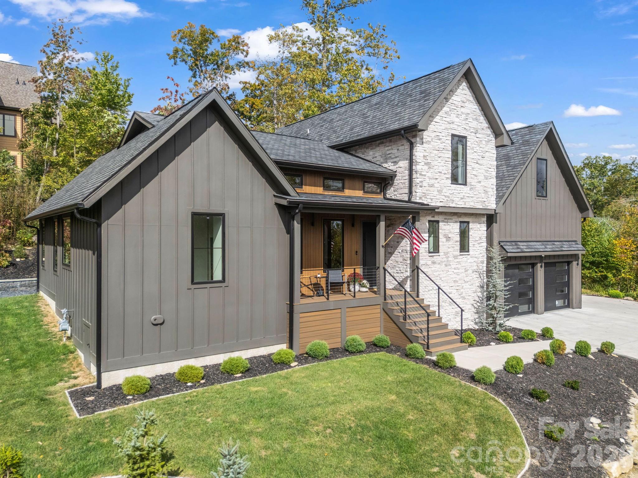 Residential in Hendersonville 5