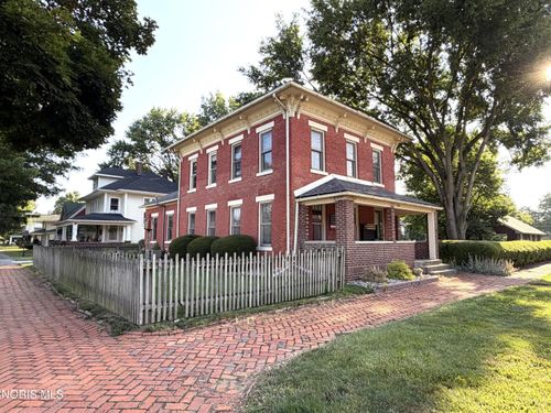 226 W Finley St, Upper Sandusky, OH, 43351-1242 | Card Image