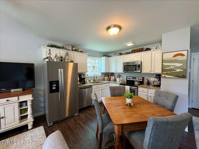 712 Lake Point Dr, House other with 3 bedrooms, 2 bathrooms and null parking in Piney Flats TN | Image 10