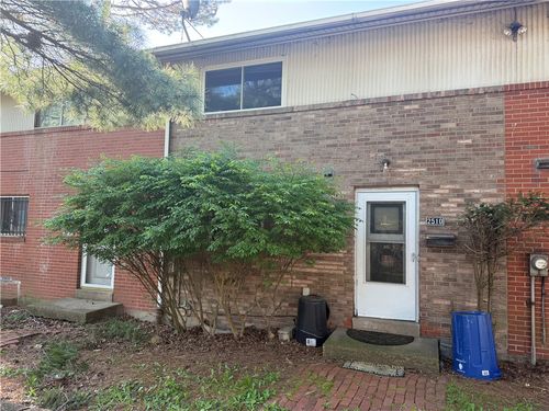 2510 Park Hill Dr, Pittsburgh, PA, 15221-5405 | Card Image