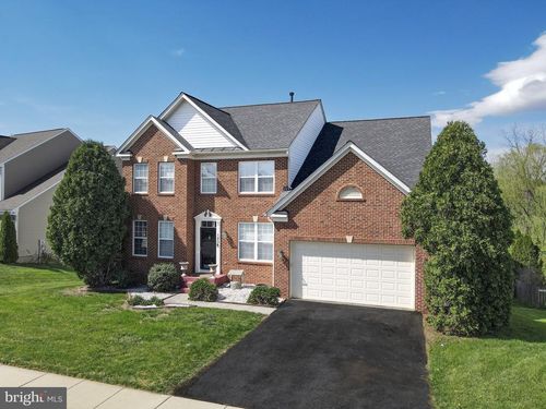 120 Flight O Arrows Way, MARTINSBURG, WV, 25403-1598 | Card Image