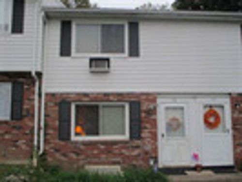 apt-9e-461 Spring St, Naugatuck, CT, 06770-1967 | Card Image