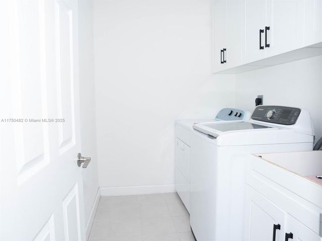 3473 W 110 Th Ter, House other with 4 bedrooms, 3 bathrooms and null parking in Hialeah FL | Image 30