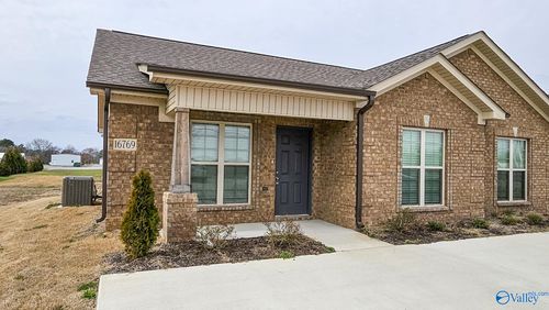 12-16769 Newby Chapel Rd, Athens, AL, 35613-6512 | Card Image