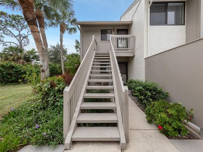 206 - 610 Bird Bay Drive W, Condo with 2 bedrooms, 2 bathrooms and null parking in Venice FL | Image 2