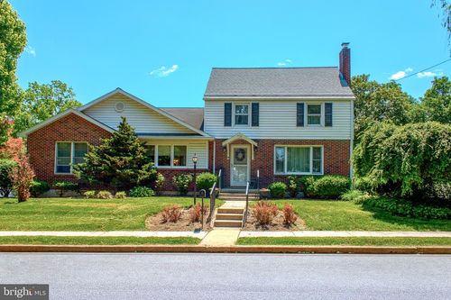 716 W Maple St, PALMYRA, PA, 17078-2126 | Card Image