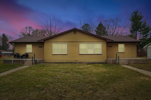 1220-1222 Park Ave, Chesterton, IN, 46304-2934 | Card Image