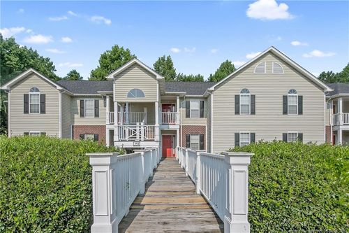 352 Bubble Creek Ct, Fayetteville, NC, 28311-1475 | Card Image