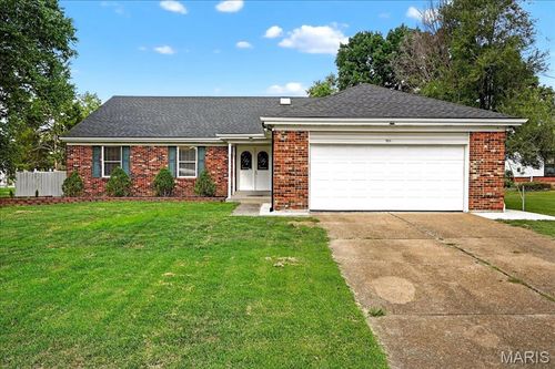 701 Kehrs Mill Road, Ballwin, MO, 63011 | Card Image