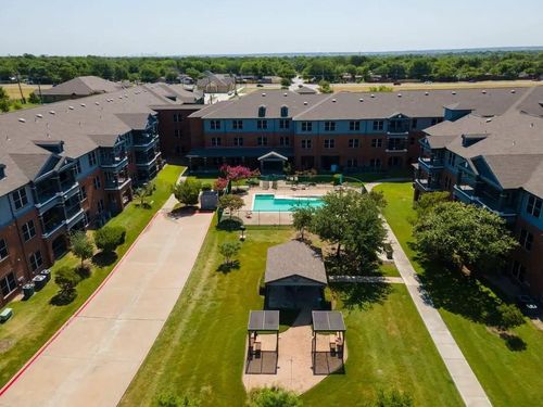 50-1104 S Carrier Pkwy, Grand Prairie, TX, 75051 | Card Image