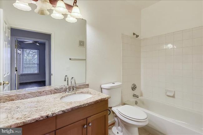 UNIT-1110 - 1601 Spring Gate Dr, Condo with 2 bedrooms, 2 bathrooms and null parking in MCLEAN VA | Image 23