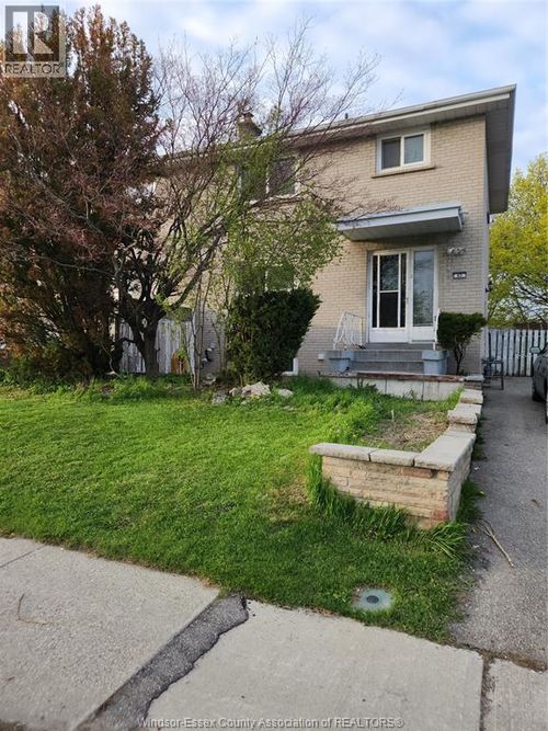 45 Aloma Cres, Brampton, ON, L6T2N8 | Card Image