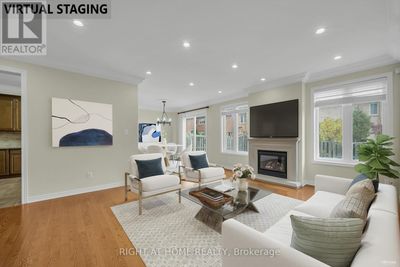 23 Langhorst Cres, House other with 5 bedrooms, 5 bathrooms and 4 parking in Richmond Hill ON | Image 3