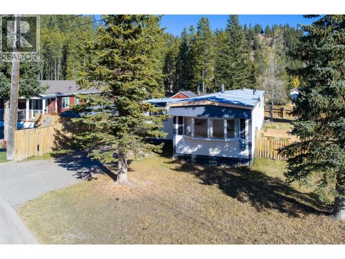 1555 Newgate Crescent Crescent, Elkford, BC, V0B1H0 | Card Image