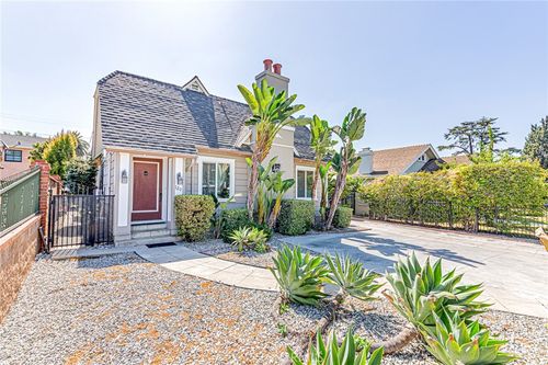 120 Hobart Blvd, Los Angeles, CA, 90004-4314 | Card Image