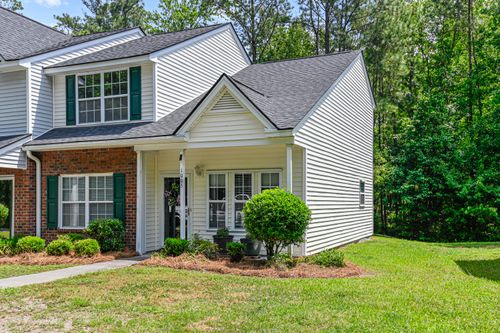 1005 Pine Bluff Dr, Summerville, SC, 29483-8686 | Card Image