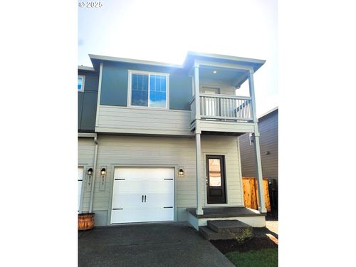 833 Ne 14th St, Battle Ground, WA, 98604-6259 | Card Image