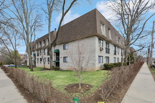 210-24 Carhart Avenue, White Plains, NY, 10605 | Card Image