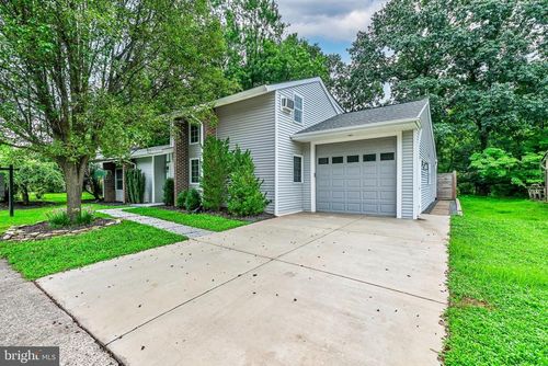 132 E Meadowland Ln, STERLING, VA, 20164-1144 | Card Image