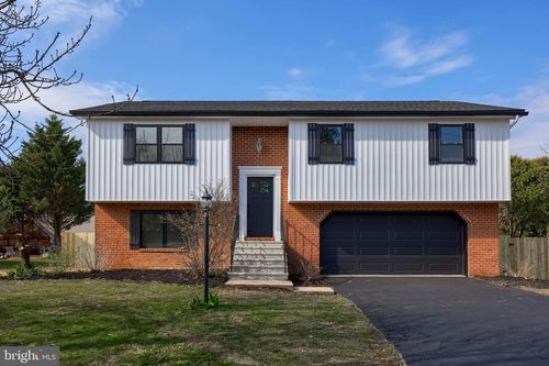 310 Kendale Rd, RED LION, PA, 17356-9669 | Card Image