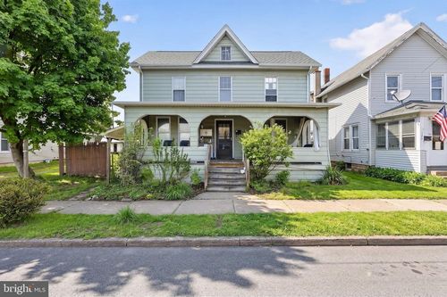 119 Calvert St, JERSEY SHORE, PA, 17740-1307 | Card Image