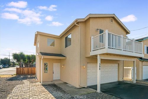 390 Nassau St, Morro Bay, CA, 93442-1333 | Card Image