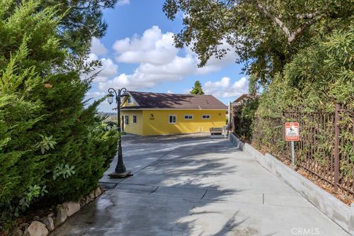 7655 E Silver Dollar Ln, Anaheim, CA, 92808 | Card Image