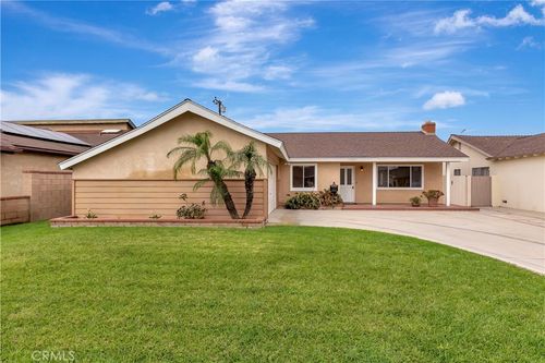 15691 Swan Ln, Huntington Beach, CA, 92649-1430 | Card Image