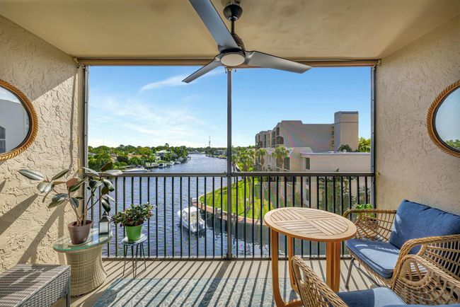 UNIT-402 - 15 Royal Palm Way, Condo with 2 bedrooms, 2 bathrooms and null parking in Boca Raton FL | Image 17