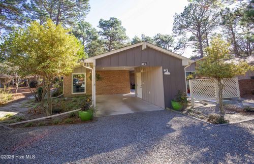147 Knollwood Dr, Southern Pines, NC, 28387-3094 | Card Image