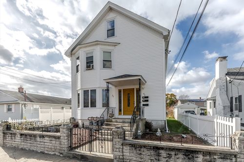 84 Bellevue Ave, Pawtucket, RI, 02861-2408 | Card Image