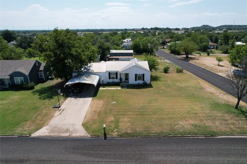 1030 Santa Clara Dr, Brownwood, TX, 76801-1920 | Card Image