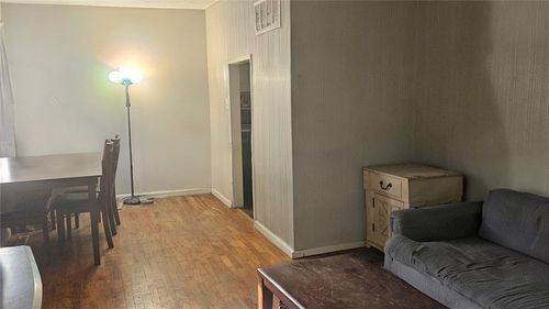 411 W North St, Warrensburg, MO, 64093-1333 | Card Image