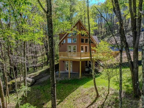15 Fern Ct S, Terra Alta, WV, 26764 | Card Image