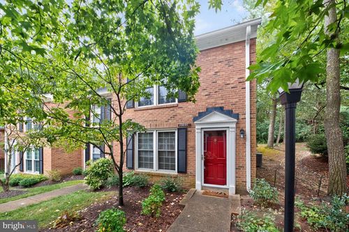 3-2560 S Arlington Mill Dr, ARLINGTON, VA, 22206-4077 | Card Image