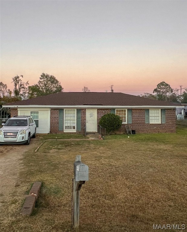 Carolyn St, Selma, AL 36701
