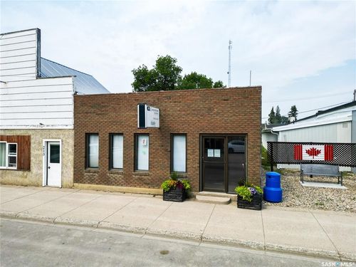 215 Main St, Kinistino, SK, S0J1H0 | Card Image