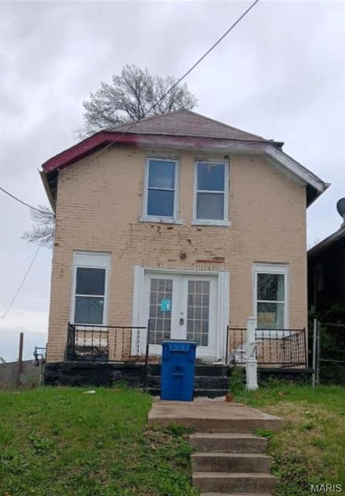 36 Blakemore Pl, Normandy, MO, 63121-5502 | Card Image