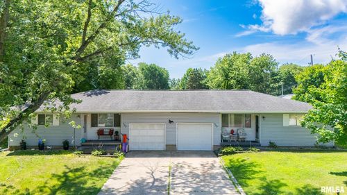 426 Smith St, Creve Coeur, IL, 61610-3255 | Card Image